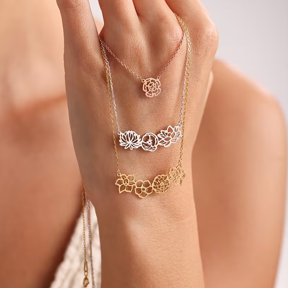 Custom Birth Flowers Necklace  - Birth Flower Necklace 评论和价格